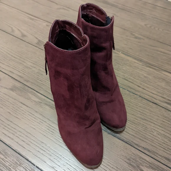 Charlotte Russe Plum Boots 10 - Picture 2 of 8